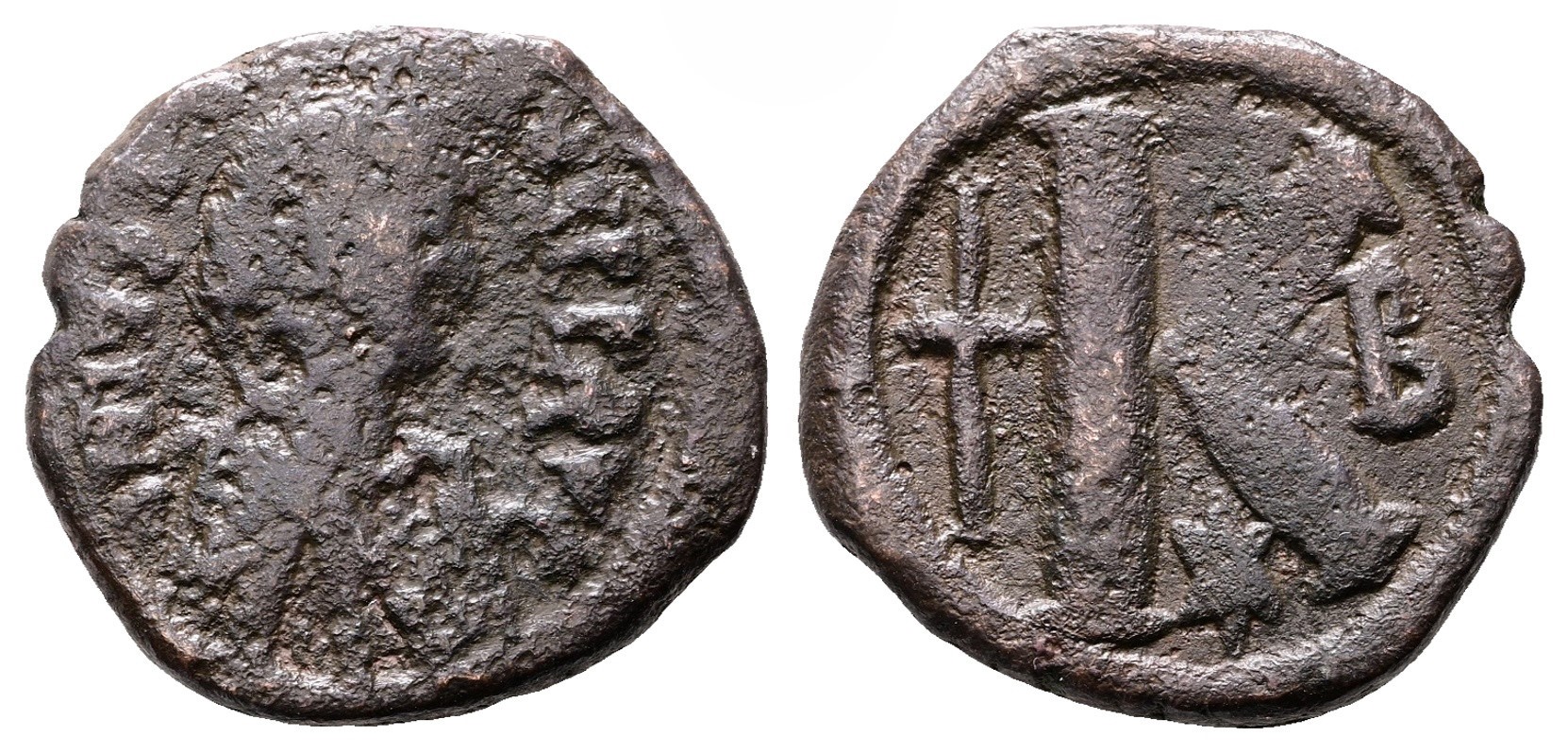 Byzantská říše - Justinian I Half Follis nebo 20 Nummi AE, (8,64g/25mm) 518 - 565 n.l..