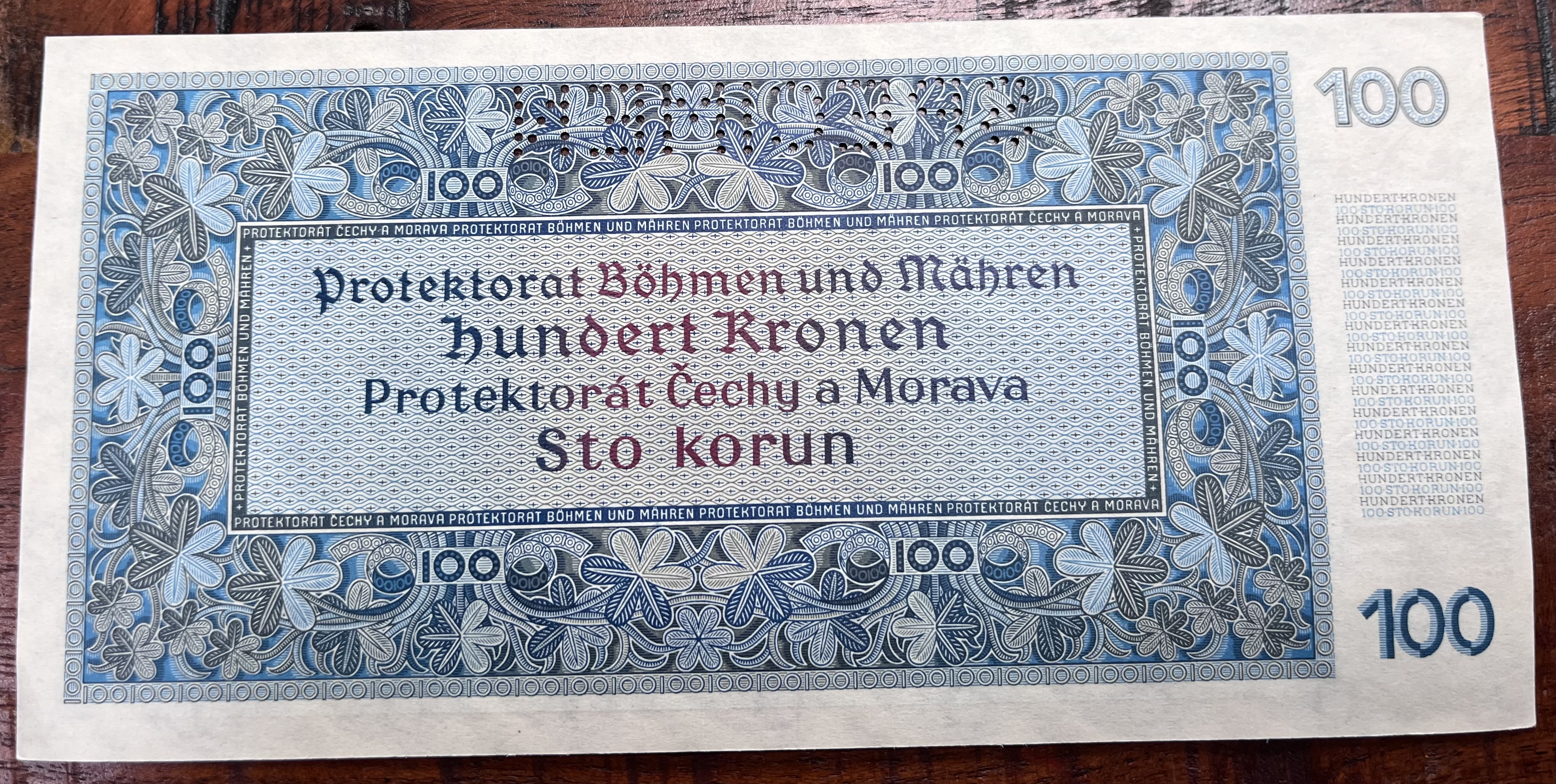 Československo -100 korun, 1940, 18B UNC Specimen