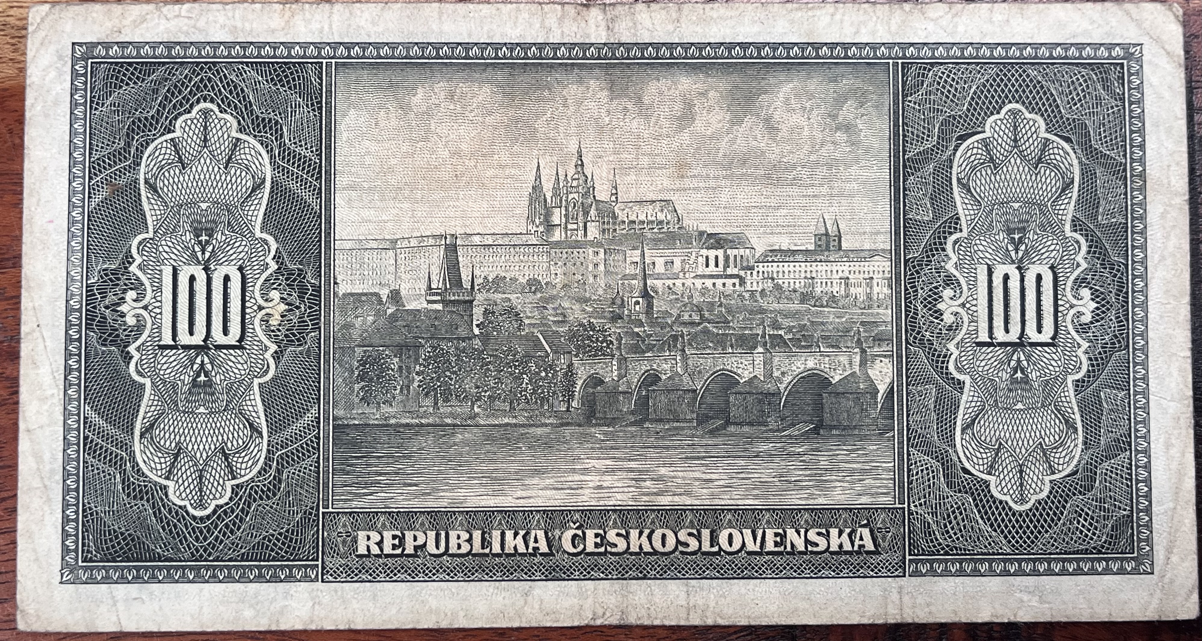 Československo -100 korun, 1945, GK