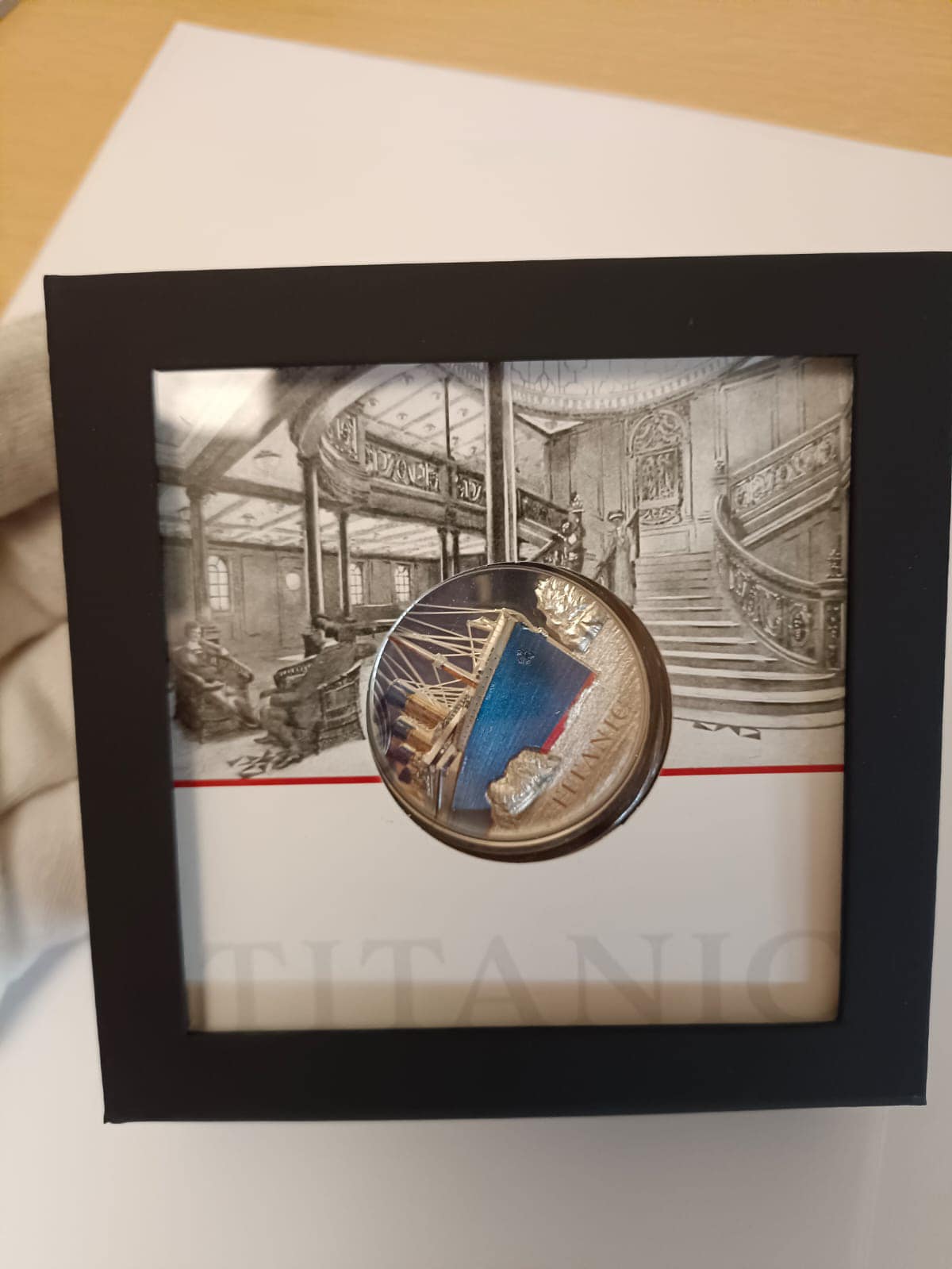 1 OZ Titanic 2022 Cook Islands, s hrudkou uhlí - PROOF